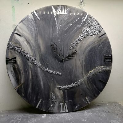 Wall clock size 60 cm round 