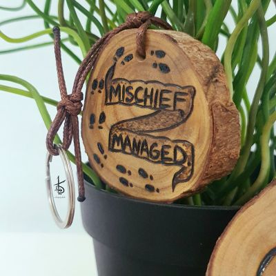 Mischief managed - ميدالية مفاتيح خشب