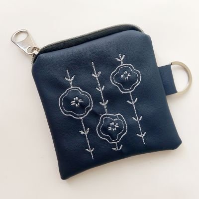 Faux leather machine embroidery key chain coin purse navy flowers