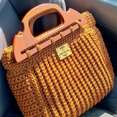 Elegant crochet bag 