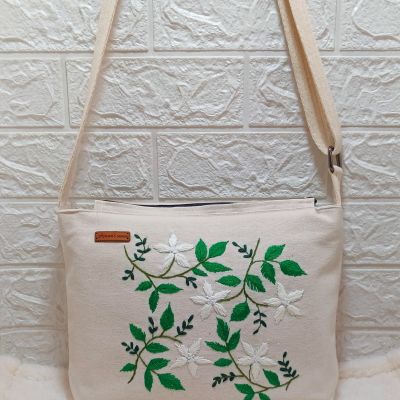 Cross bag embroidery green flower