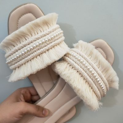 Macramé slippers 