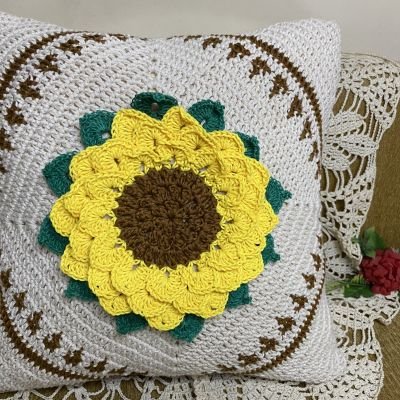 Crochet pillow cover