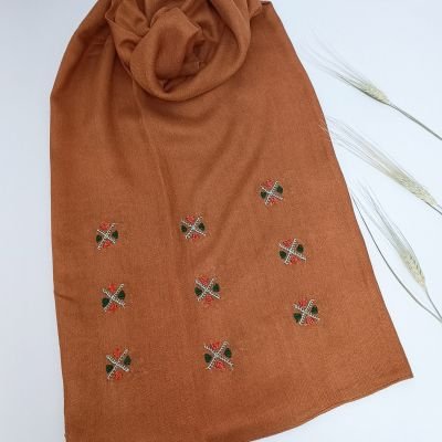 Cotton scarf handmade embroidered in SIWA