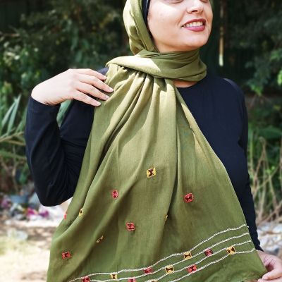 Handmade scarf  embroidered in SIWA