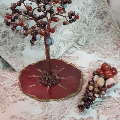 Decor handmade grape and tree from gemstones wired with red copper❤❤❤❤