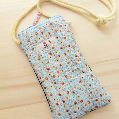 Mobile bag fabric and denim flower light blue