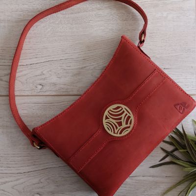 Natural leather bag