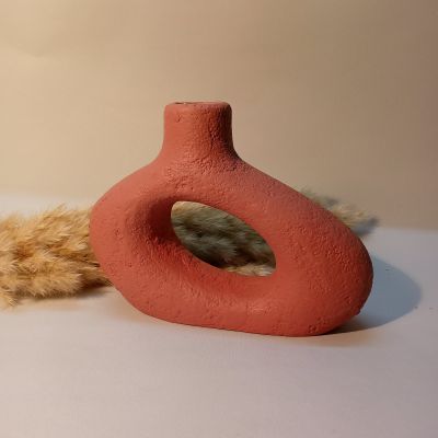 Stone technique vase gives a modern touch to your home