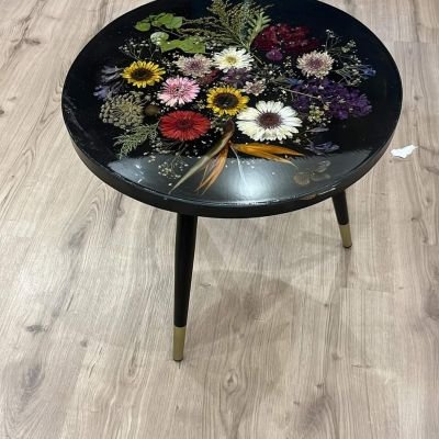 Decorative table 