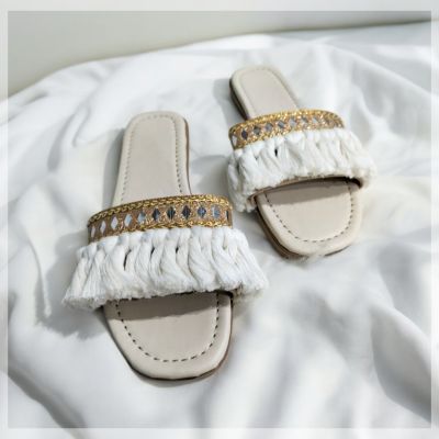 White/Gold Slipper