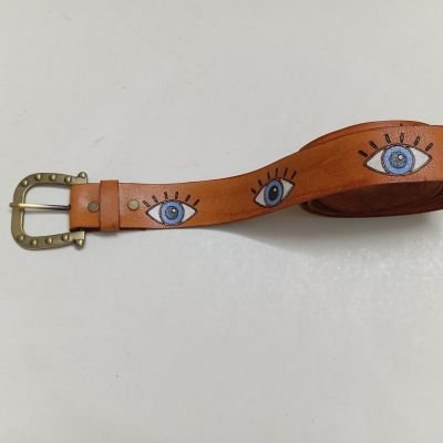 Genuine leather belt with eyes