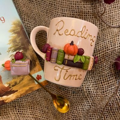 Autumn reading clay mug