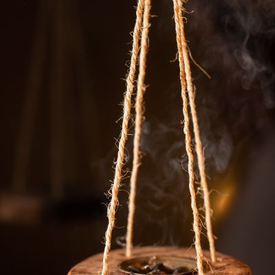 Hanging incense burner 